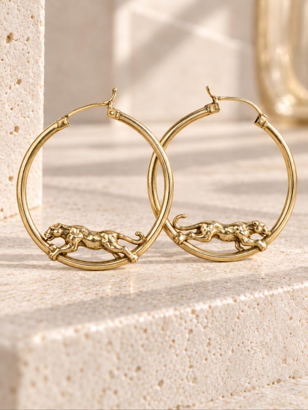 14K Yellow Gold Panther Figural Hoop Earrings 4.7g w/ $2000 Appraisal